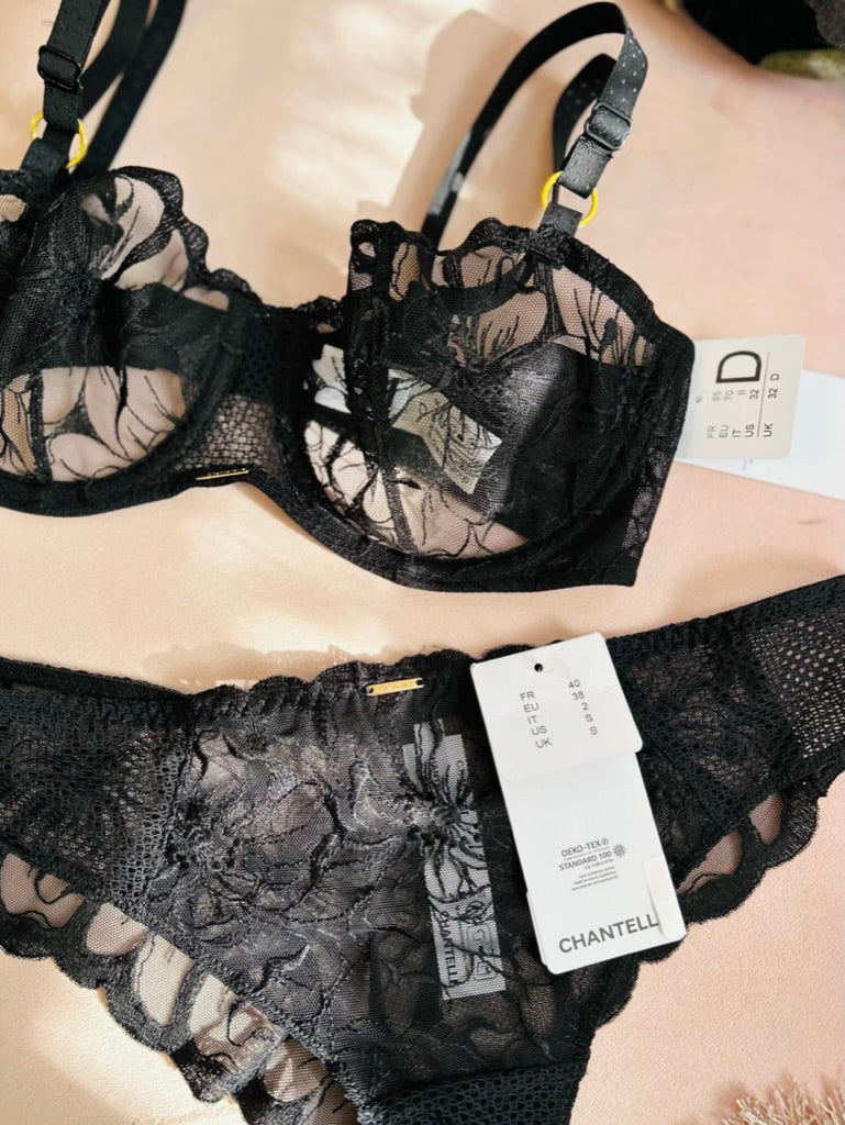 Chantelle Fleurs Demi Bra- Black