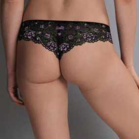 Rosa Faia Colette Shorty with delicate mesh front, tricolour lace back, and seamless flat lace edging for comfort and invisibility under clothing.